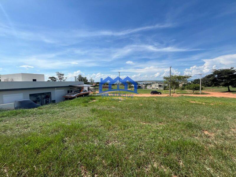 Lote/Terreno à Venda, 450 m² por R$ 60.000 ch 1506