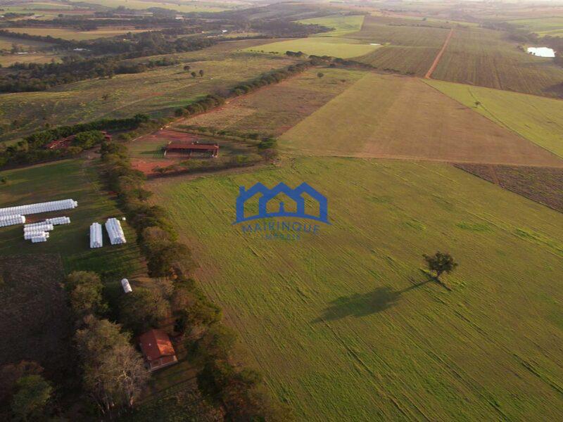 Sítio/Fazenda com 2 Quartos e 2 banheiros à Venda, 2589400 m² por R$ 70.000.000 COD. ch1523