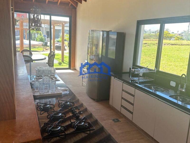 Linda casa no condomínio Riviera de Santa Cristina XIII, 888m² ch1541