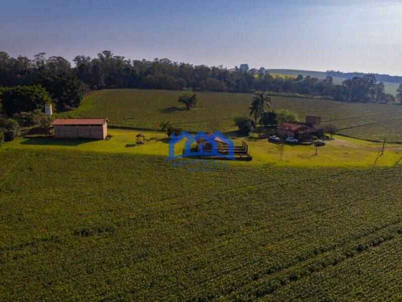 Sítio/Fazenda com 2 Quartos e 1 banheiro à Venda, 225060 m² por R$ 4.950.000 COD. ch1552