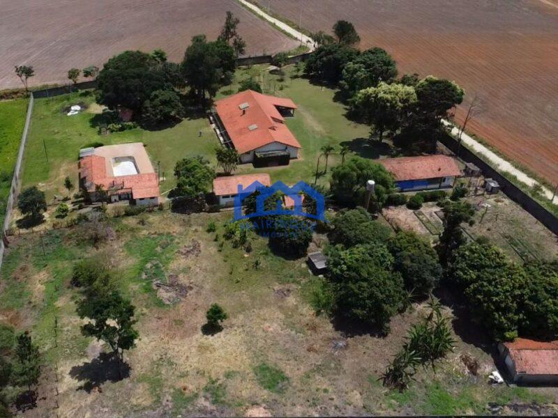 Sítio/Fazenda com 3 Quartos e 2 banheiros à Venda, 17000 m² por R$ 1.400.000,00 ch1381