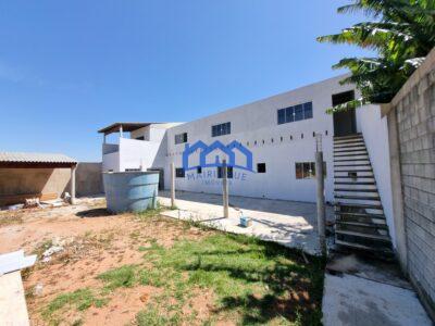 Chácara com 4 Quartos e 3 banheiros à Venda, 1000 m² por R$ 800.000 COD ch1588