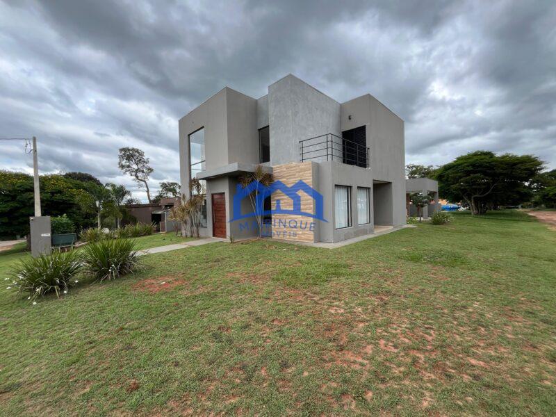 Casa à venda no Riviera de Sta Cristina XIII Paranapanema-SP 450m² R$1000.000,00 ch1593