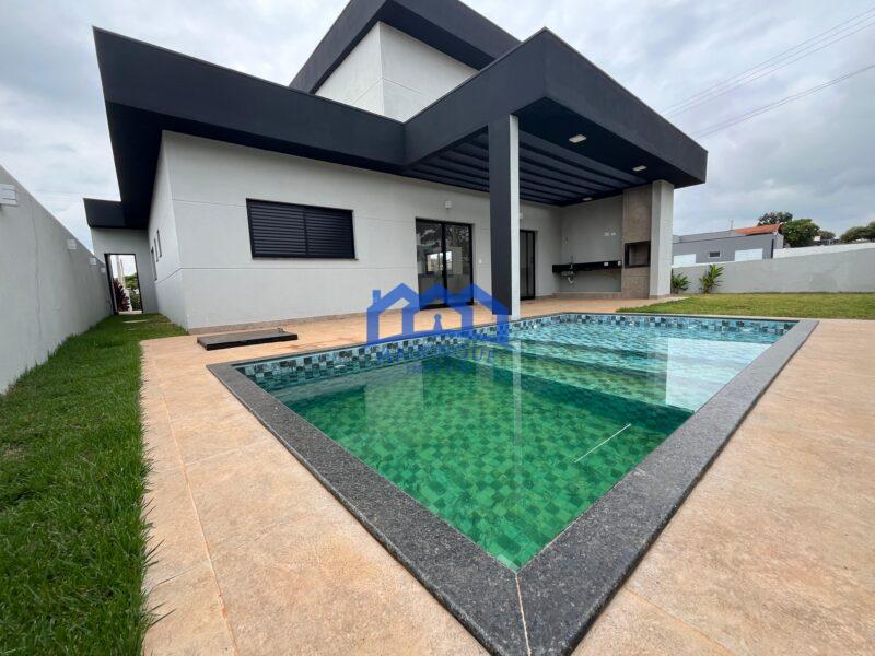 Casa de campo na região de Avaré 437m² R$ 950.000,00 ch1608