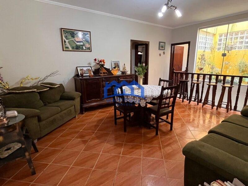 Chácara com 5 Quartos e 4 banheiros à Venda, 2.400 m² por R$ 1.200.000 cod. CH1680