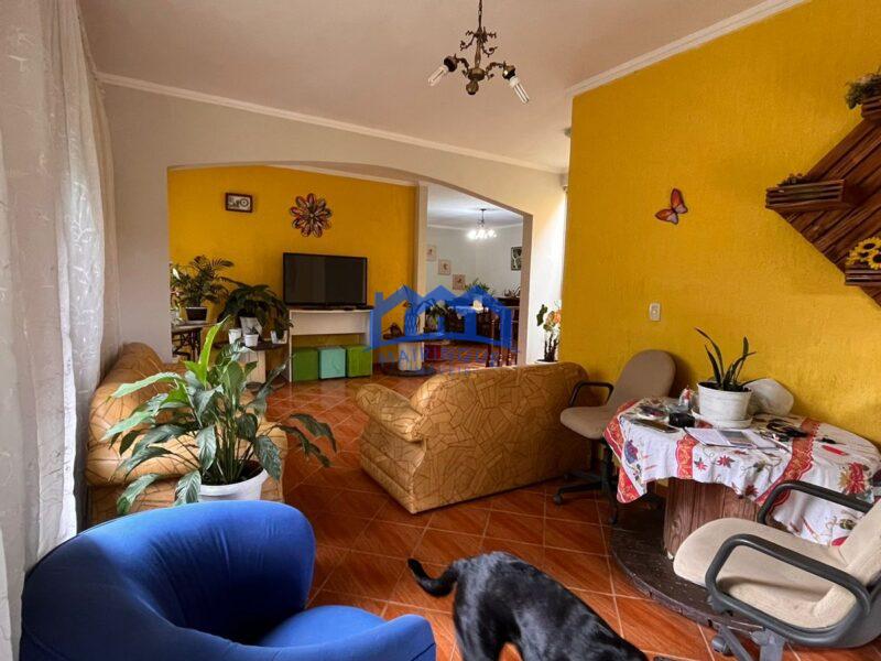 Chácara com 5 Quartos e 4 banheiros à Venda, 2.400 m² por R$ 1.200.000 cod. CH1680