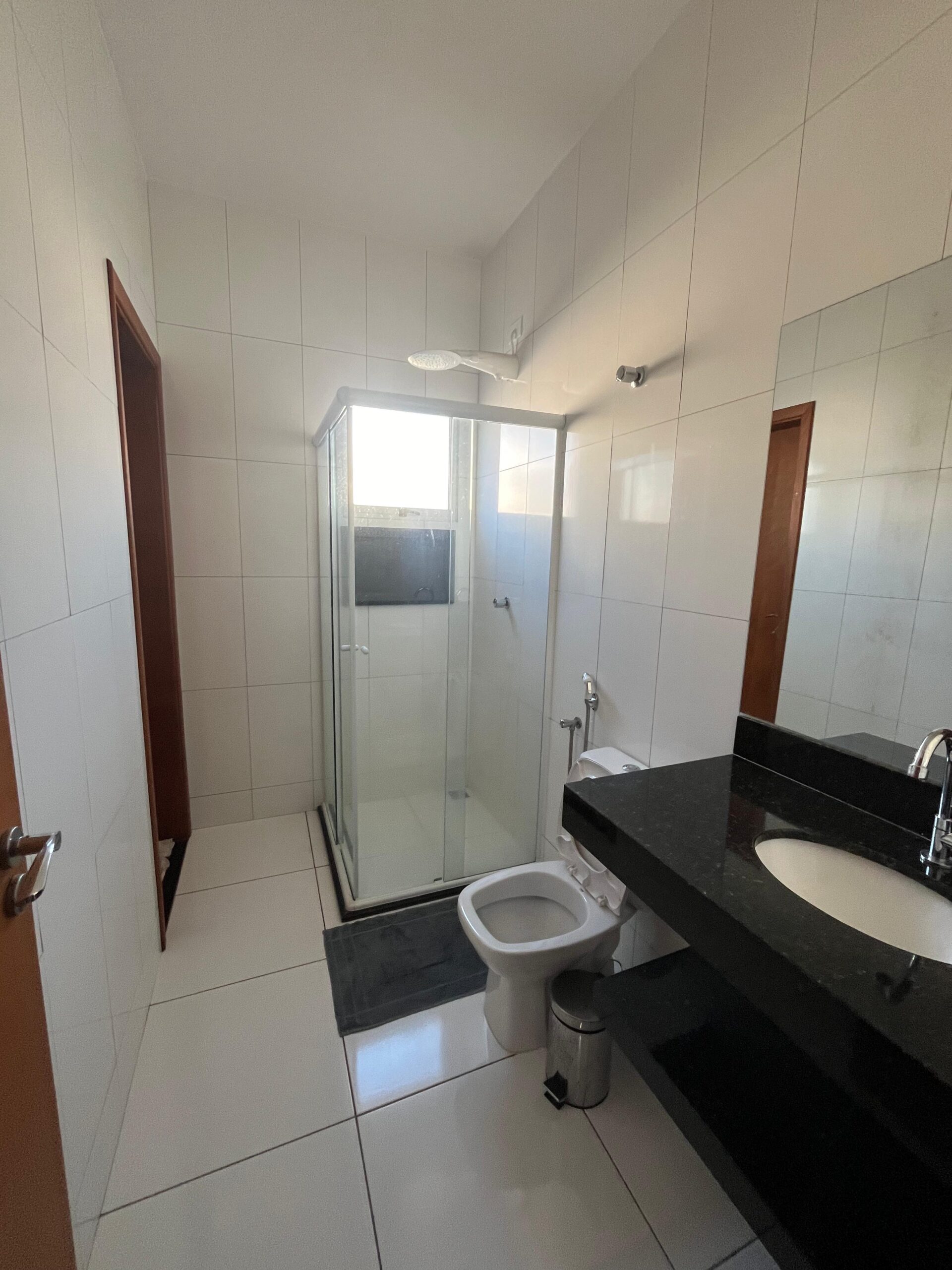 Casa com 5 Quartos e 4 banheiros à Venda, 480 m² por R$ 1.430.000 COD. CH1693