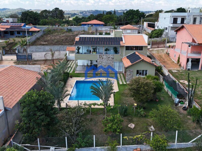 Chácara com 4 Quartos e 4 banheiros à Venda, 1000 m² por R$ 850.000 Cód ch1718