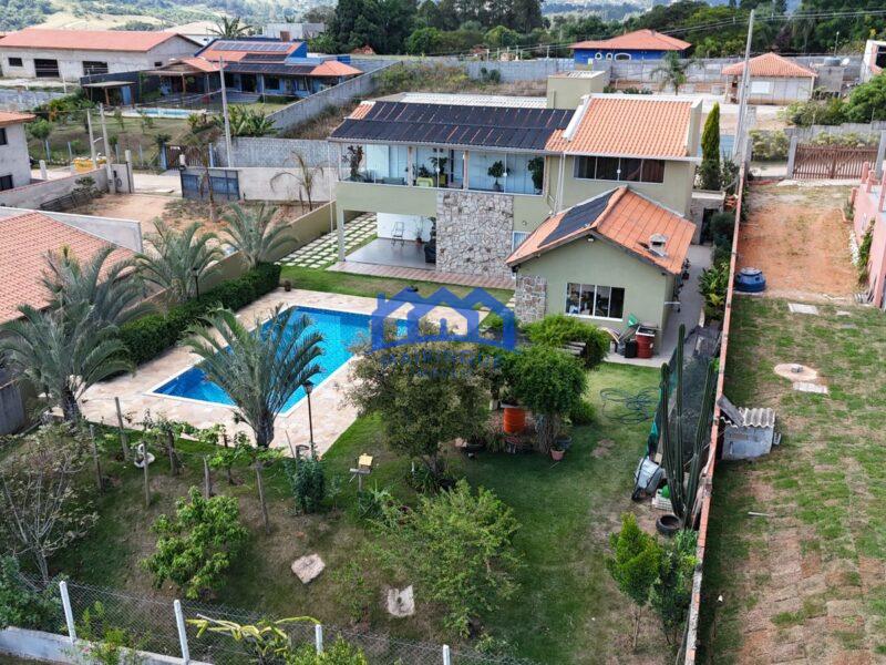 Chácara com 4 Quartos e 4 banheiros à Venda, 1000 m² por R$ 850.000 Cód ch1718