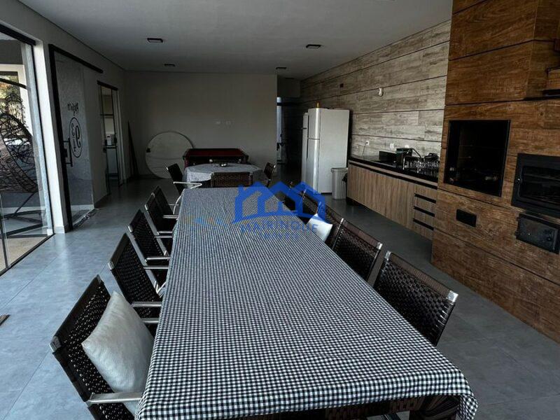 Chacara com 3 Quartos e 2 banheiros à Venda, 1800 m² por R$ 1.200.000 cod. ch520