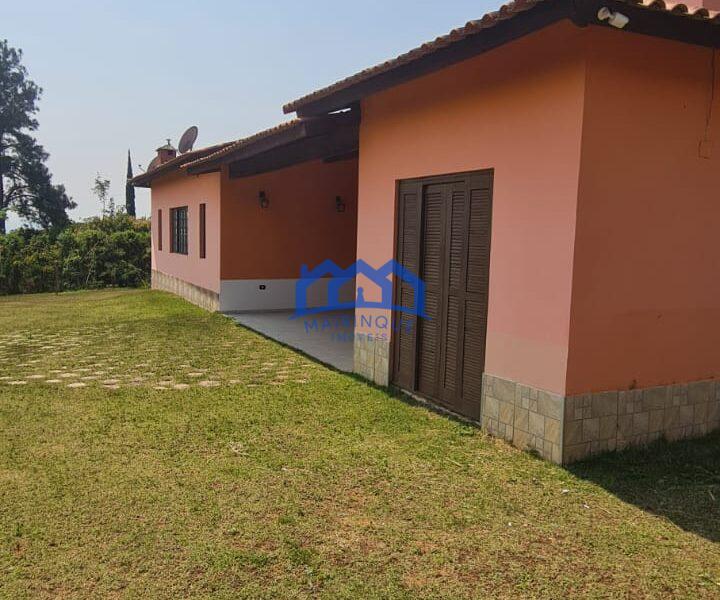 Chacara com 5 Quartos e 3 banheiros à Venda, 1962 m² por R$ 780.000 cod. ch1795