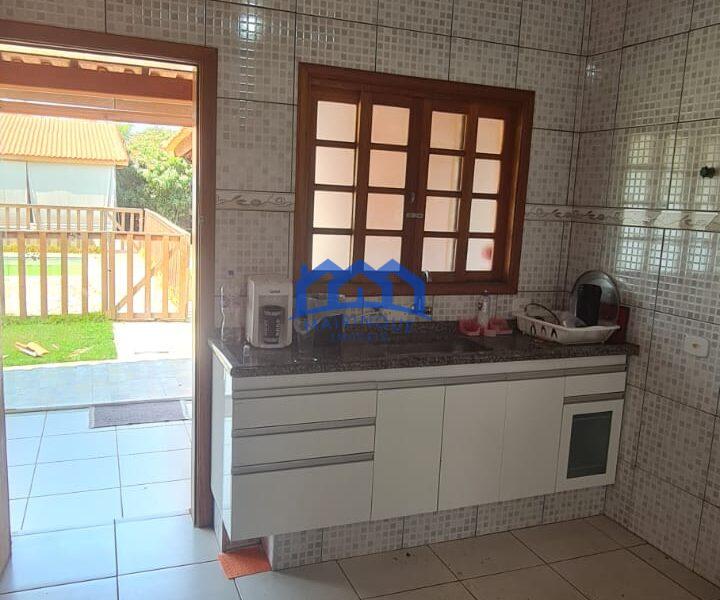 Chacara com 5 Quartos e 3 banheiros à Venda, 1962 m² por R$ 780.000 cod. ch1795