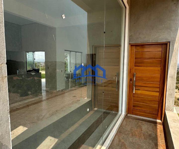 Chacara com 3 Quartos e 3 banheiros à Venda, 1000 m² por R$ 699.000. cod ch1811