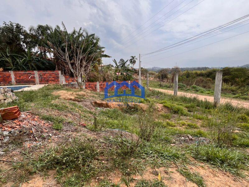 Chacara com 3 Quartos e 3 banheiros à Venda, 1000 m² por R$ 490.000. cod ch1815