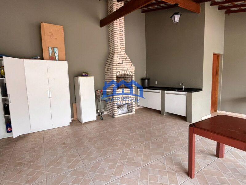 Chacara com 4 Quartos e 3 banheiros à Venda, 1000 m² por R$ 850.000. cod.ch1823