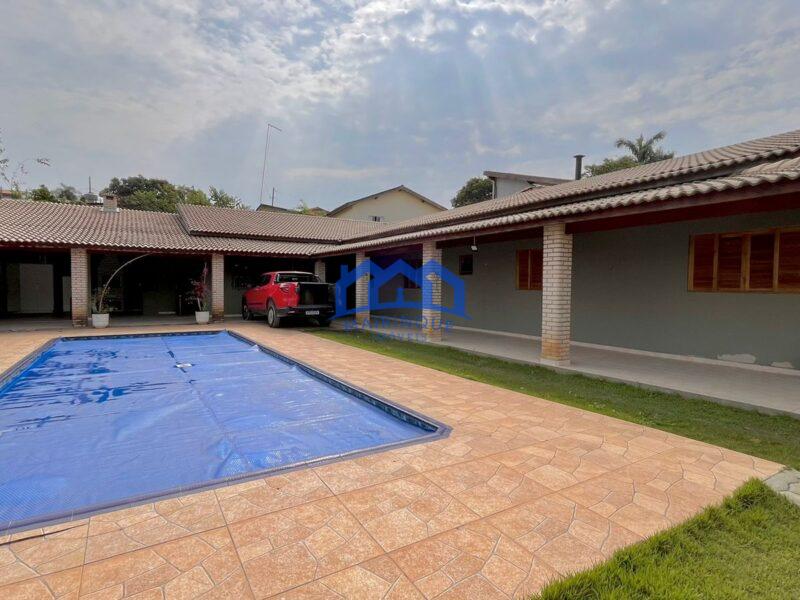 Chacara com 4 Quartos e 3 banheiros à Venda, 1000 m² por R$ 850.000. cod.ch1823