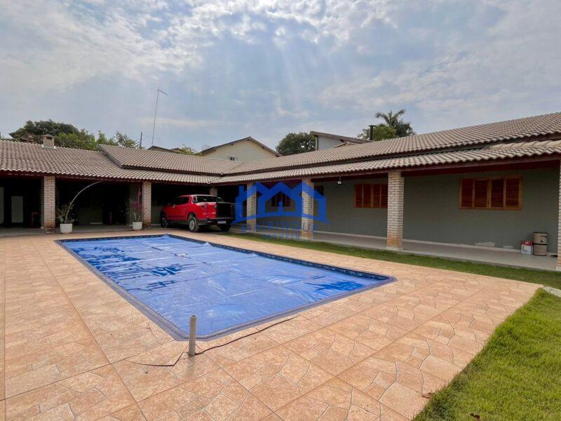 Chacara com 4 Quartos e 3 banheiros à Venda, 1000 m² por R$ 850.000. cod.ch1823