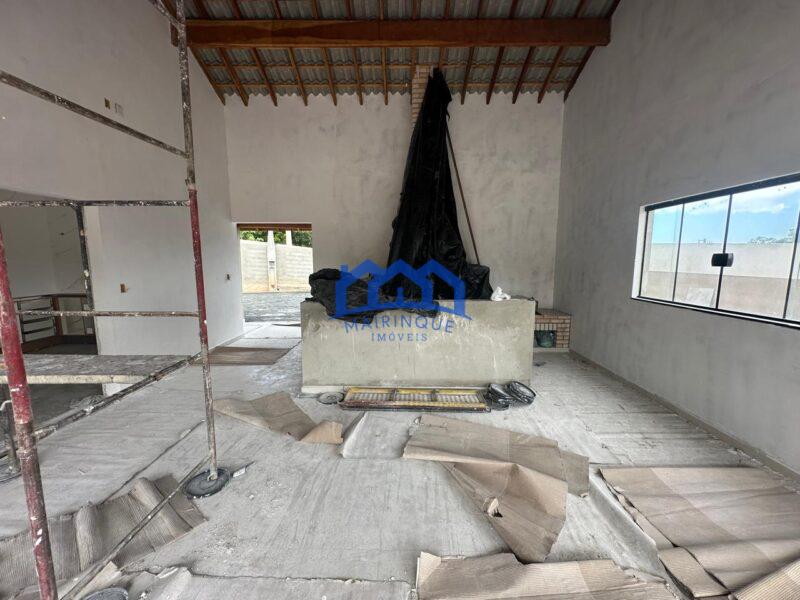 Chácara com 3 Quartos e 4 banheiros à Venda, 1000 m² por R$ 1.200.000 Cód. ch1829