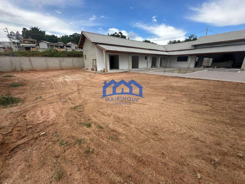 Chácara com 3 Quartos e 4 banheiros à Venda, 1000 m² por R$ 1.200.000 Cód. ch1829
