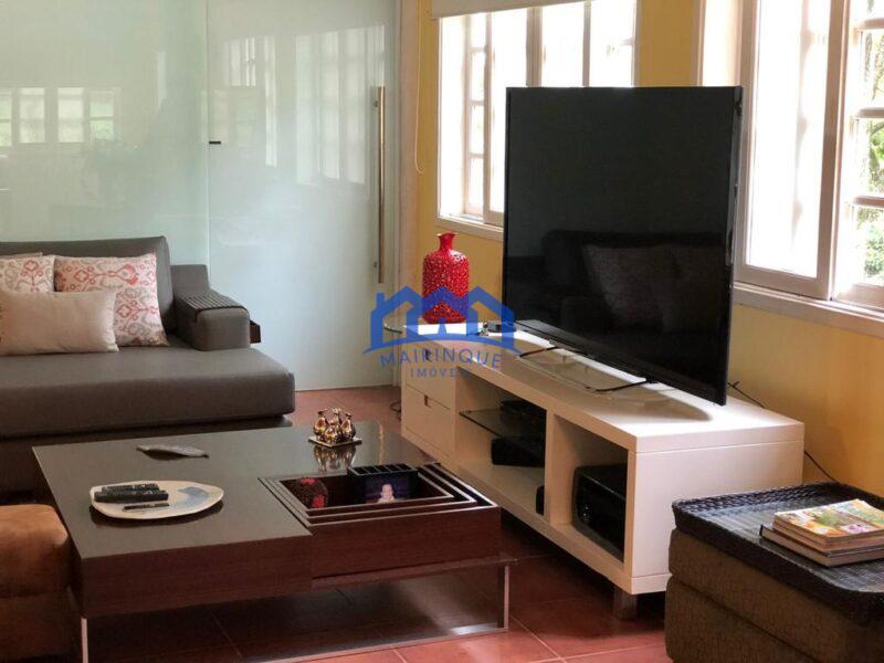 Chácara à Venda com 4 Dormitórios, 5 Banheiros, 6.000m² por R$ 2.200.000! cod.ps256