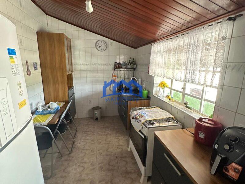 Chacara com 3 Quartos e 3 banheiros à Venda, 1.300 m² por R$950.000 cod.ch1851