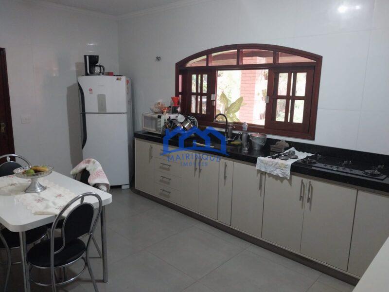 Chacara com 3 Quartos e 4 banheiros à Venda, 1.000 m² por R$850.000 cod.ch1856