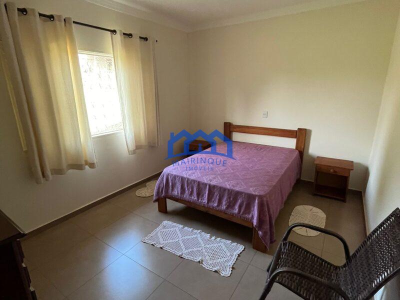 Casa com 4 Quartos e 3 banheiros à Venda, 300 m² por R$ 950.000 cód. ch1857