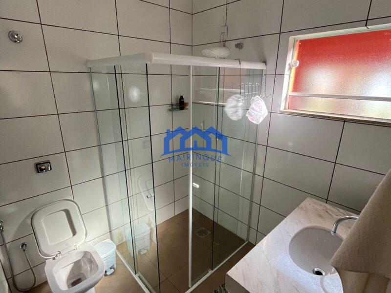 Casa com 4 Quartos e 3 banheiros à Venda, 300 m² por R$ 950.000 cód. ch1857