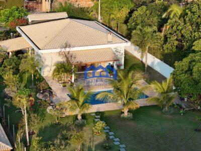 Chácara com 3 Quartos e 2 banheiros à Venda, 1000 m² por R$ 950.000 Cód. ch1836