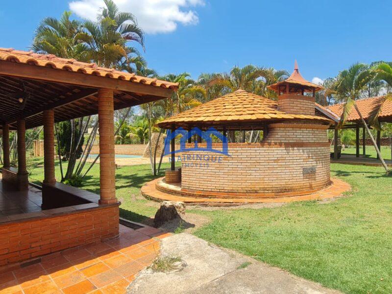 Fazenda com 6 Quartos e 12 banheiros à Venda, 193.600 m² por R$ 6.000.000 cod.ch1888