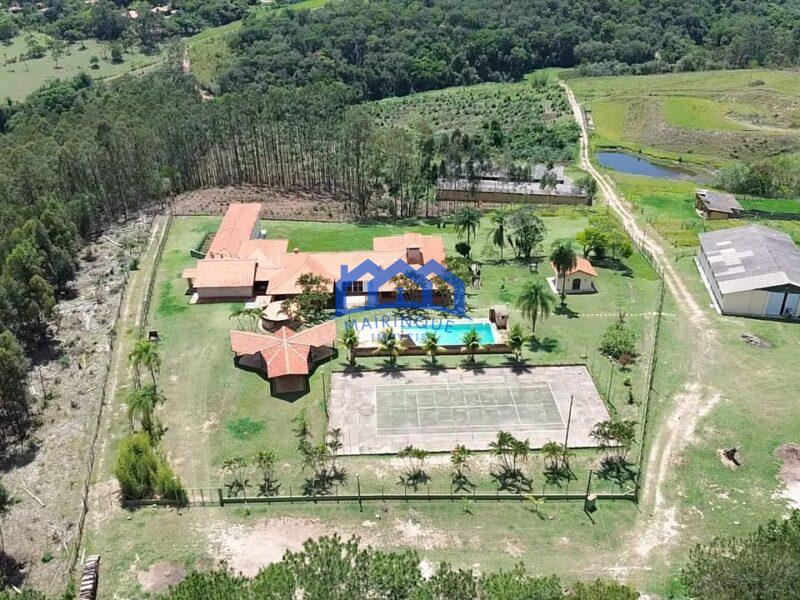 Fazenda com 6 Quartos e 12 banheiros à Venda, 193.600 m² por R$ 6.000.000 cod.ch1888