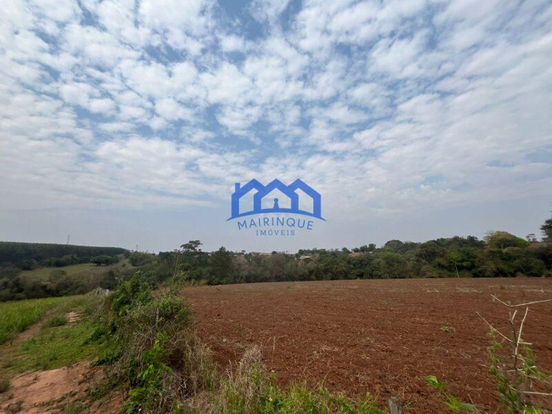 Sitio/Terreno à Venda, 102.000 m² por R$ 900.000 cod. ch1891