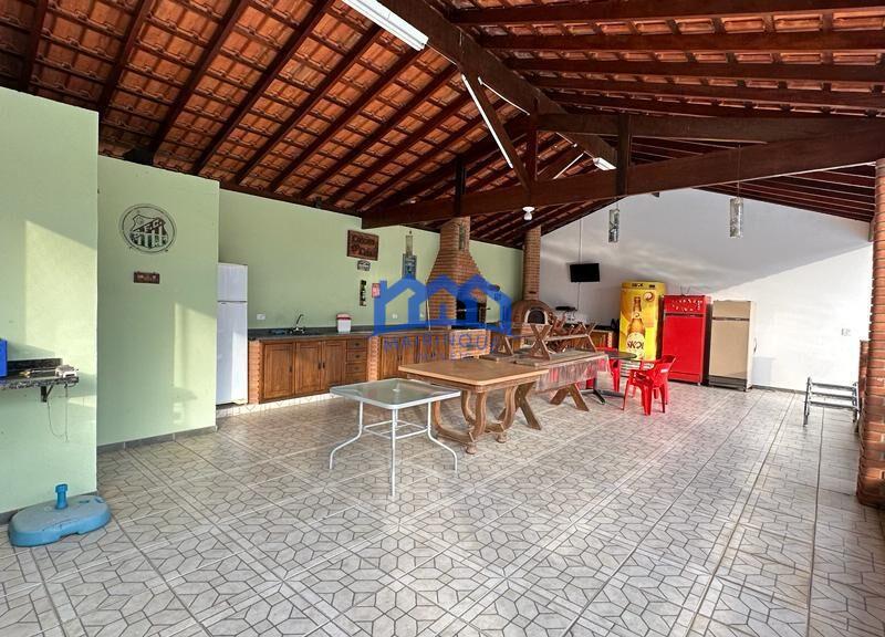 Chacara com 3 Quartos e 3 banheiros à Venda, 2.000 m² por R$ 950.000 cod.ch1905