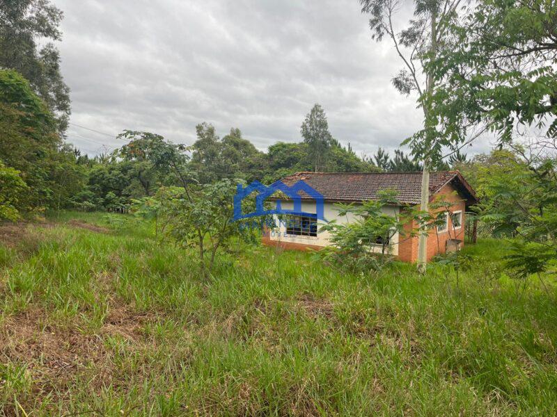 Fazenda/Sítio com 3 Quartos e 1 banheiros à Venda, 160.000 m² por R$ 2.100.000 COD. ch1915