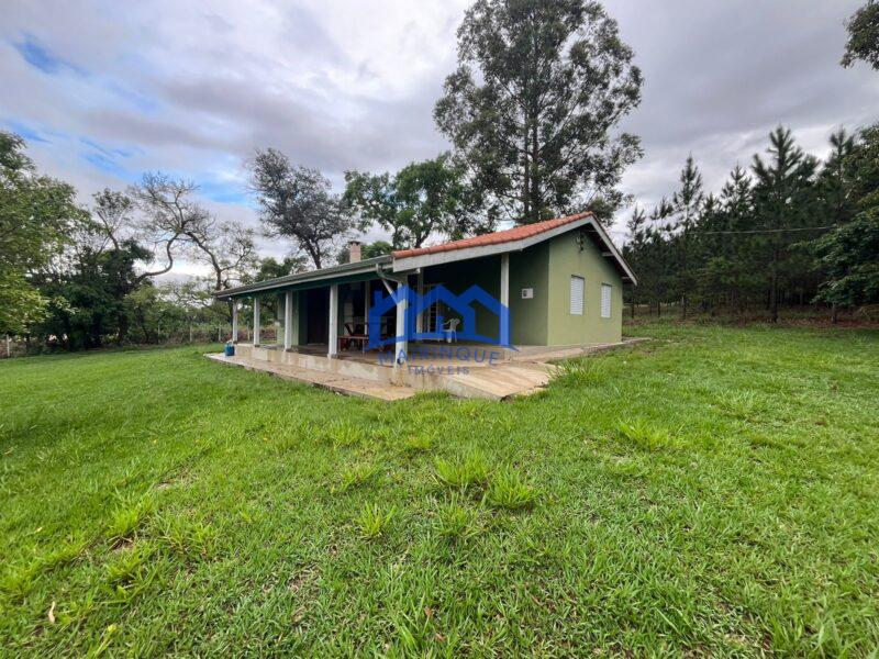 Fazenda/Sítio com 3 Quartos e 1 banheiros à Venda, 160.000 m² por R$ 2.100.000 COD. ch1915