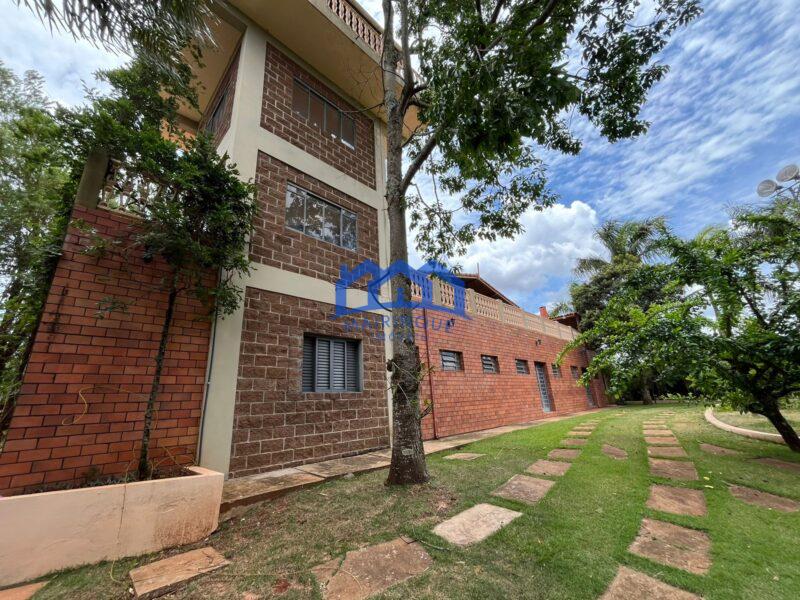 Fazenda/Sítio com 4 Quartos e 4 banheiros à Venda, 220.000 m² por R$ 10.000.000 COD. CH1925