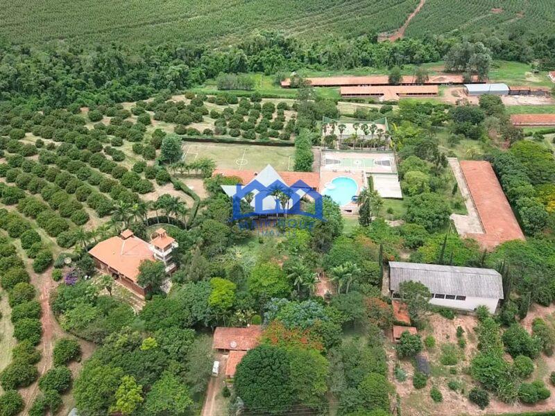 Fazenda/Sítio com 4 Quartos e 4 banheiros à Venda, 220.000 m² por R$ 10.000.000 COD. CH1925