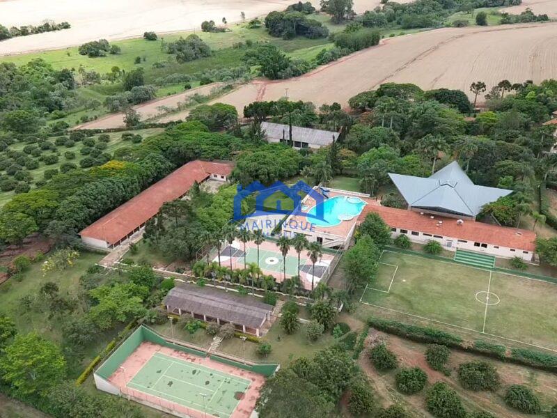 Fazenda/Sítio com 4 Quartos e 4 banheiros à Venda, 220.000 m² por R$ 10.000.000 COD. CH1925