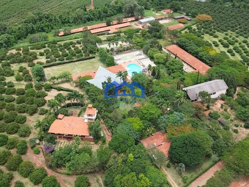 Fazenda/Sítio com 4 Quartos e 4 banheiros à Venda, 220.000 m² por R$ 10.000.000 COD. CH1925