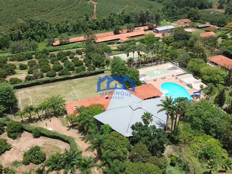 Fazenda/Sítio com 4 Quartos e 4 banheiros à Venda, 220.000 m² por R$ 10.000.000 COD. CH1925