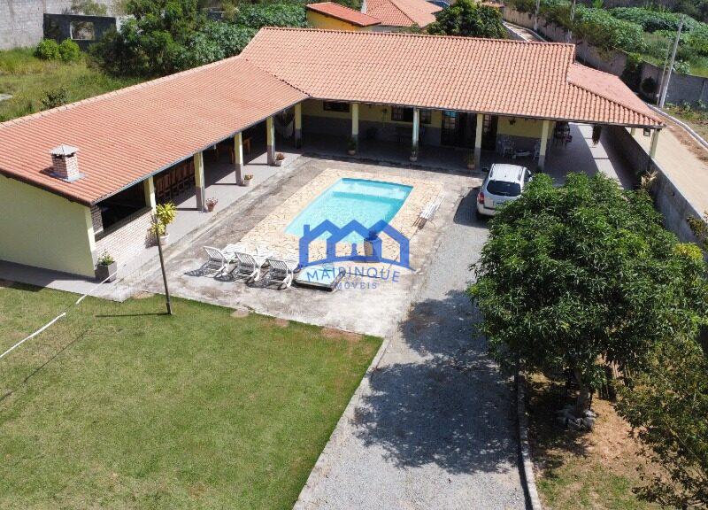 Chácara com 4 Quartos e 3 banheiros à Venda, 1000 m² por R$ 850.000,00