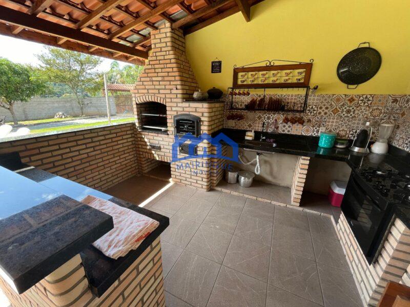 Chácara com 4 Quartos e 3 banheiros à Venda, 1000 m² por R$ 850.000,00