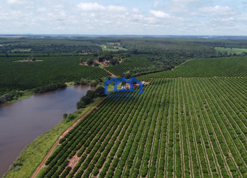 Fazenda/Sítio à Venda, 255 alqueires por R$ 90.000.000 cod. ch1959