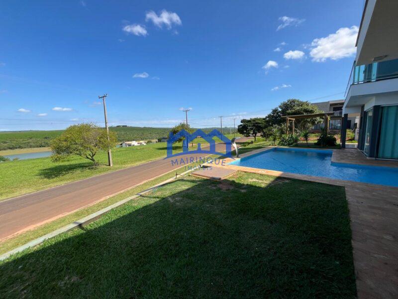 Casa com 4 Quartos e 5 banheiros à Venda, 600 m² por R$ 2.200.000 cod. ch1957