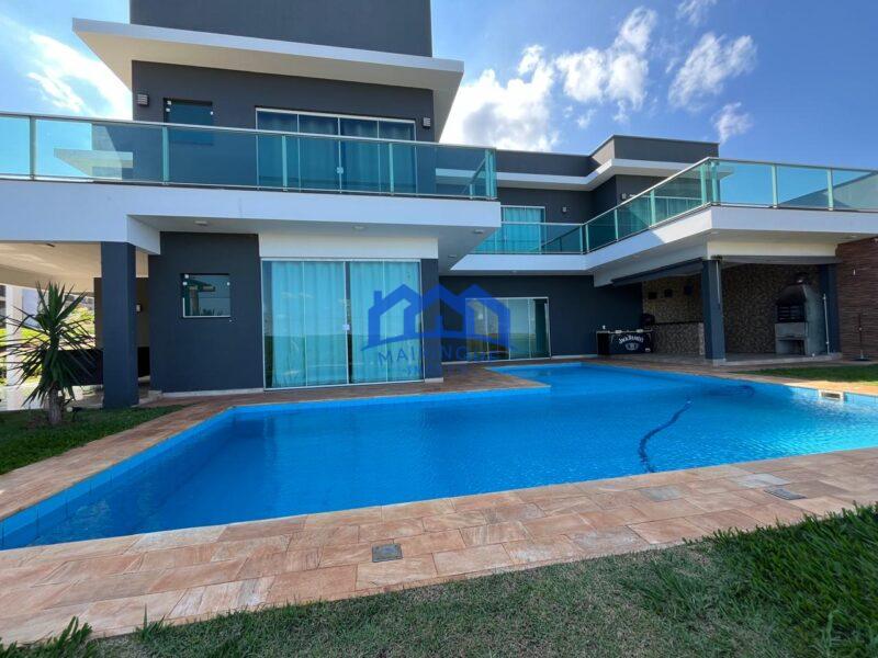 Casa com 4 Quartos e 5 banheiros à Venda, 600 m² por R$ 2.200.000 cod. ch1957