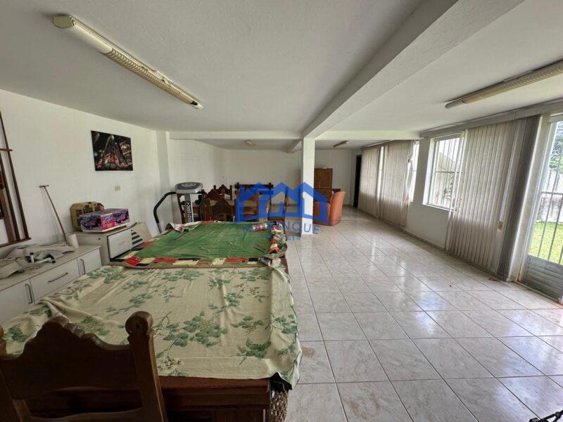 Chacara com 3 Quartos e 3 banheiros à Venda, 2500 m² por R$ 1.600.000 Cod ch1975