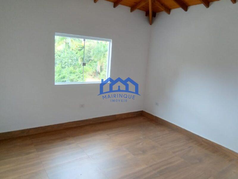 Chácara com 4 Quartos e 2 banheiros à Venda, 1500 m² por R$ 850.000 COD ch1976