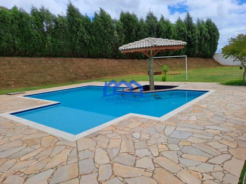 Chácara com 3 Quartos e 2 banheiros à Venda, 1477m² por R$ 1.950.000 COD. ch2030