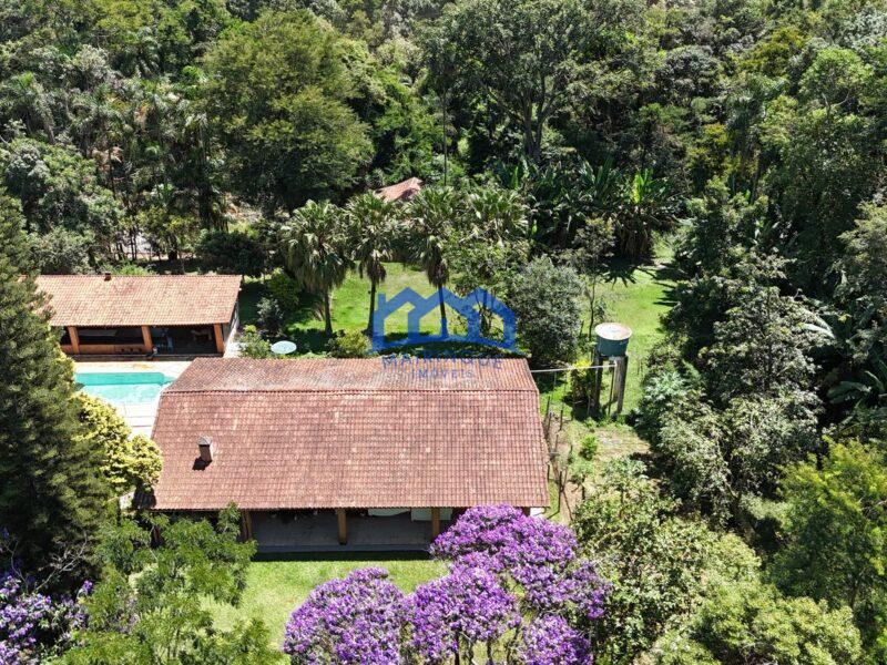 Chácara com 7 Quartos e 5 banheiros à Venda, 5.000 m² por R$ 900.000 Cód. ch2103