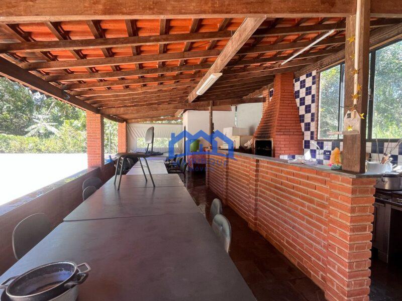 Chácara com 7 Quartos e 5 banheiros à Venda, 5.000 m² por R$ 900.000 Cód. ch2103